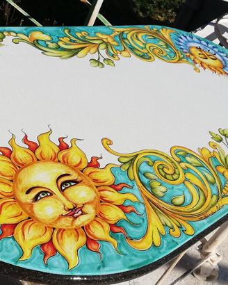 Tavoli artistici realizzati interamente a mano
