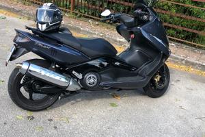 Yamaha T Max - 2004