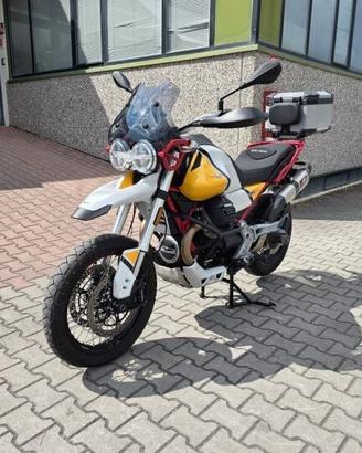 Moto Guzzi V85 TT Evocative Graphics