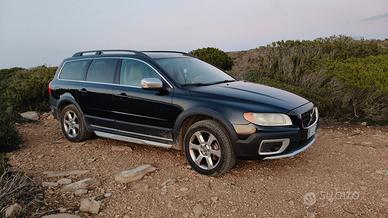VOLVO XC70 D5 205CV AWD Geartronic Momentum