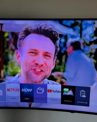 Smart tv Samsung 65” curved UHD