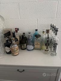 Bottiglie vuote ideali per decorazioni