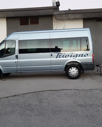 Ford Transit minibus