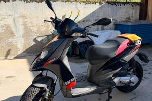aprilia SR 50 motard