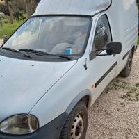 Opel combo ideale per andare a caccia