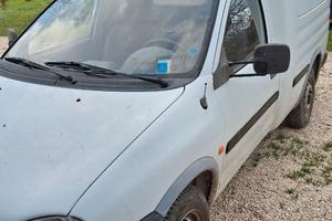Opel combo ideale per andare a caccia