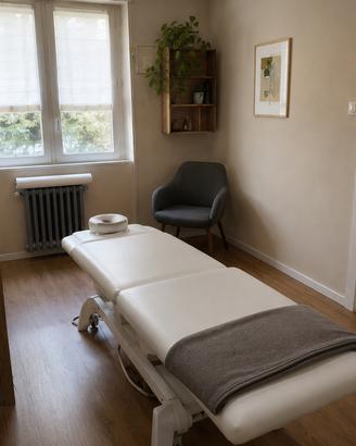 Stanza Massaggi attrezzata a ore, pronta all'uso