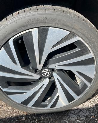 Pneumatici estivi HANKOOK Ventus S1 evo3 EV R 21”