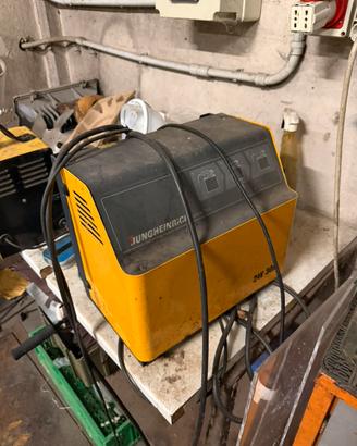 Caricabatterie jungheinrich 24v 30 a