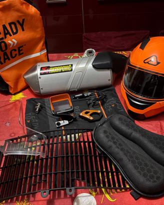 KTM 890 SCARICO NAVI CASCO VARI ACCESSORI