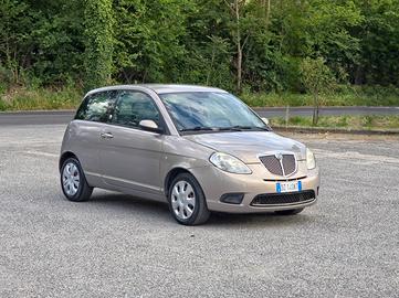 Lancia Ypsilon 1.4 Argento Ecochic GPL CV-77 2009-