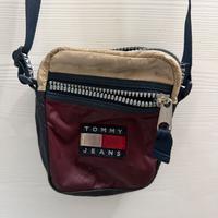 Borsello reporter Tommy Jeans Heritage