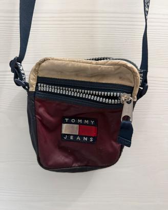 Borsello reporter Tommy Jeans Heritage