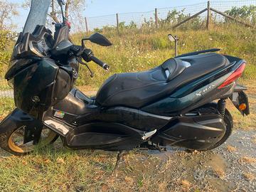 XMAX 300 TECH MAX