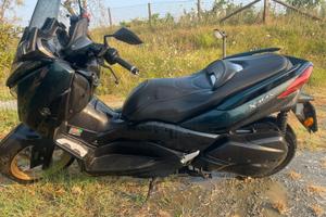 XMAX 300 TECH MAX