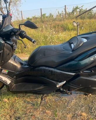 XMAX 300 TECH MAX