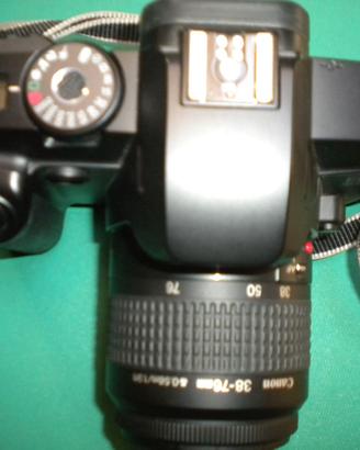 Macchina fotografica "Canon"