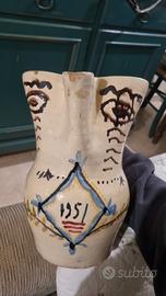 brocca antica pugliese