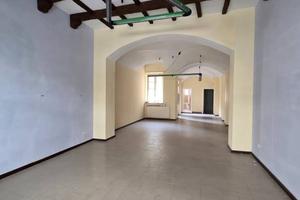 Immobile di 150 m² a Asti