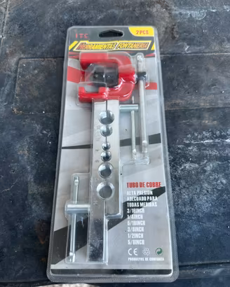 Kit cartellatrice manuale e tagliatubi