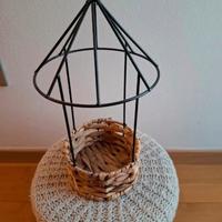 Vaso cesta per piante in paglia e metallo