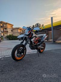 Ktm 690 smc r 2016