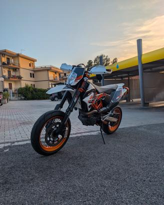 Ktm 690 smc r 2016