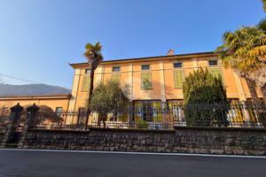 TRIFAMILIARE A VILLONGO