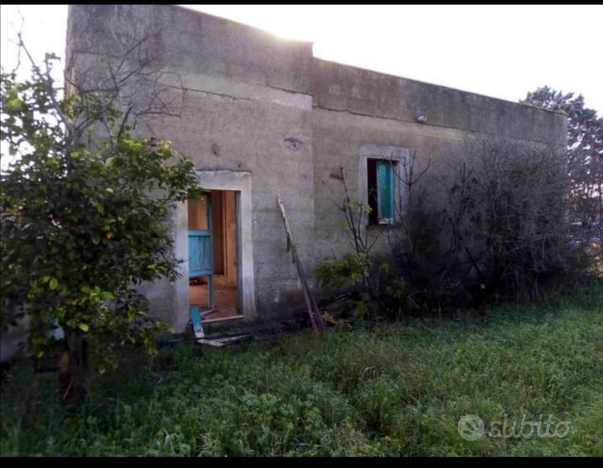 Terreno con rudere in zona Donna Laura, Neviano