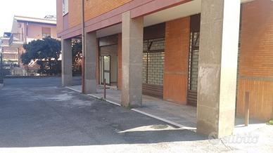 Negozio Ciampino [Via Afro TondelliACG]