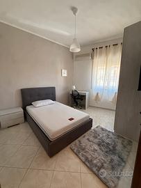 Stanza singola per giovane studentessa/lavoratrice