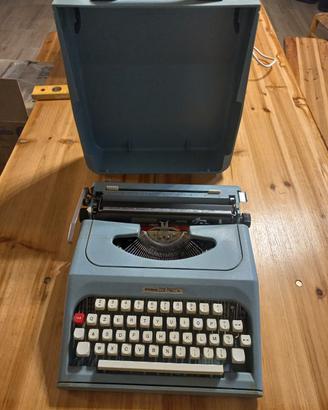 macchina da scrivere Antares Compact 16