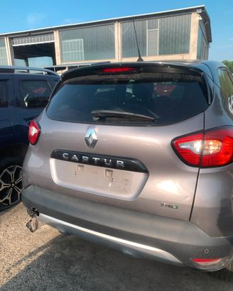 RENAULT CAPTUR 2017 PER RICAMBI