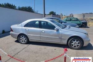 Mercedes classe c w203 c 200 cdi 116cv ricambi