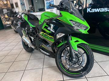 Kawasaki Ninja 400 verde