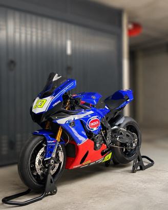 Yamaha R1 pista / strada