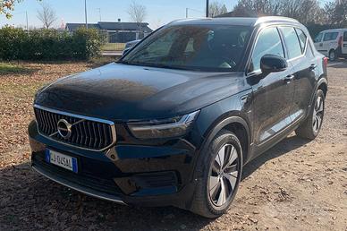 VOLVO XC40 T4 Recharge Plug-in Hybrid