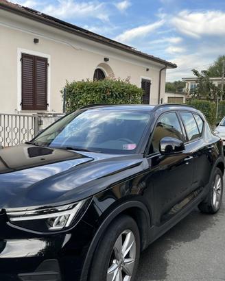 Volvo xc40 t2 essential