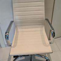 Sedia da ufficio perfettamente funzionante 50 euro