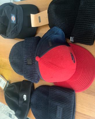 Cappello nike, dickies, north face, fila, guess
