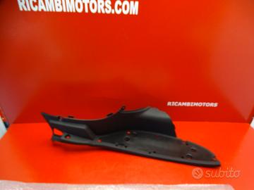 PIANALE POGGIAPIEDI APRILIA SCARABEO 125