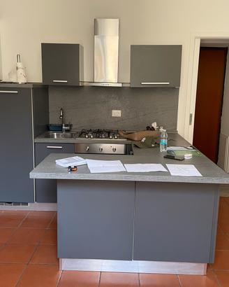 Cucina con penisola