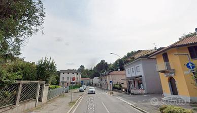 Open space a Seveso libero subito con posto auto