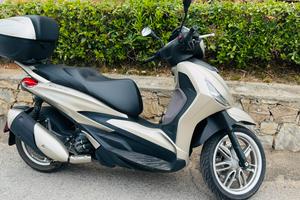 Piaggio Beverly hpe 300