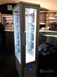 vetrina per bar o ristorante 