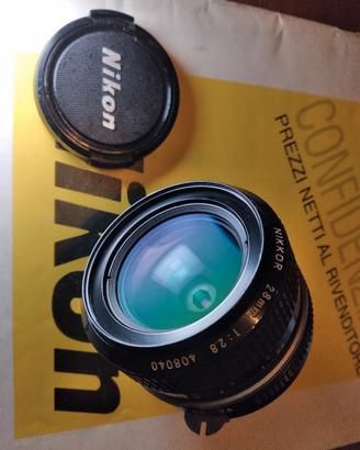 Nikkor F 28 f 2.8 Grandangolo Manual Focus