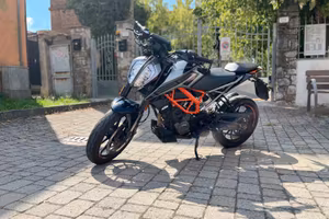 KTM Duke 125 2021 – 27.700 km – Akrapovič