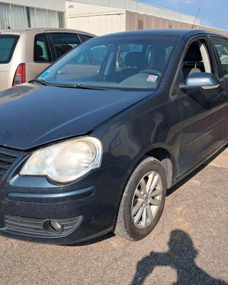 Volkswagen Polo 9N3 anno 2009 ricambi usati