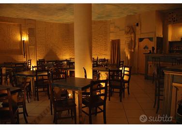 Arredamento Birreria Stile Egizio