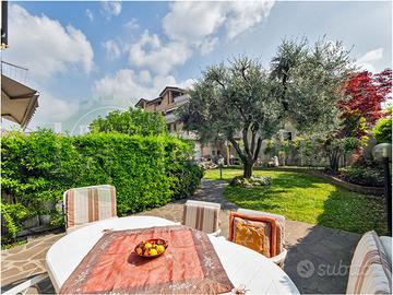 VILLA DI 180MQ CON GIARDINO, BOX E CANTINA!